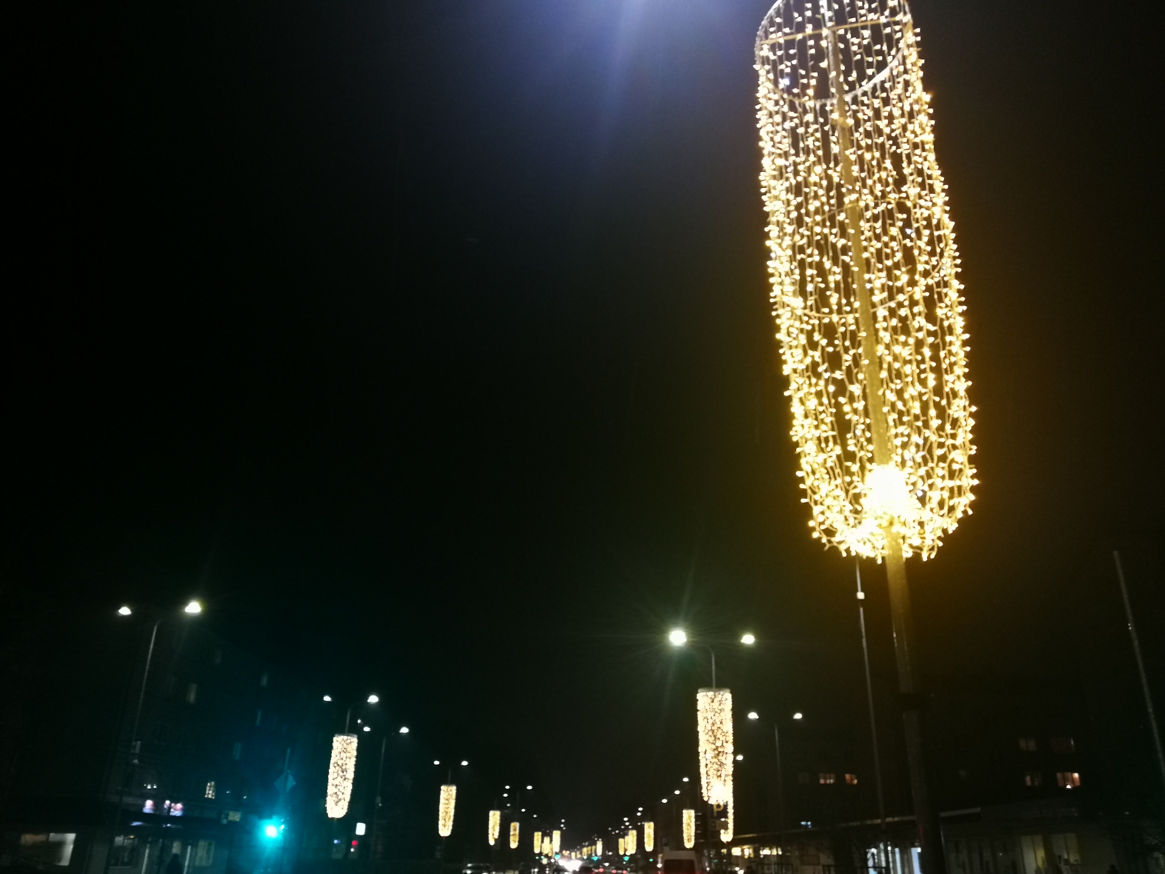 Ziemassvētku rotājumi Lielajā ielā