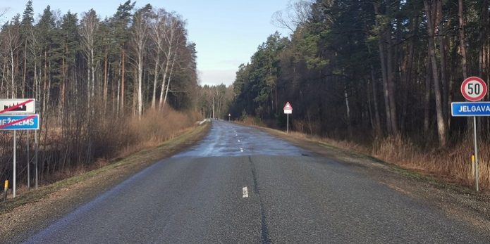 50 km/h ceļa zīme uz P94