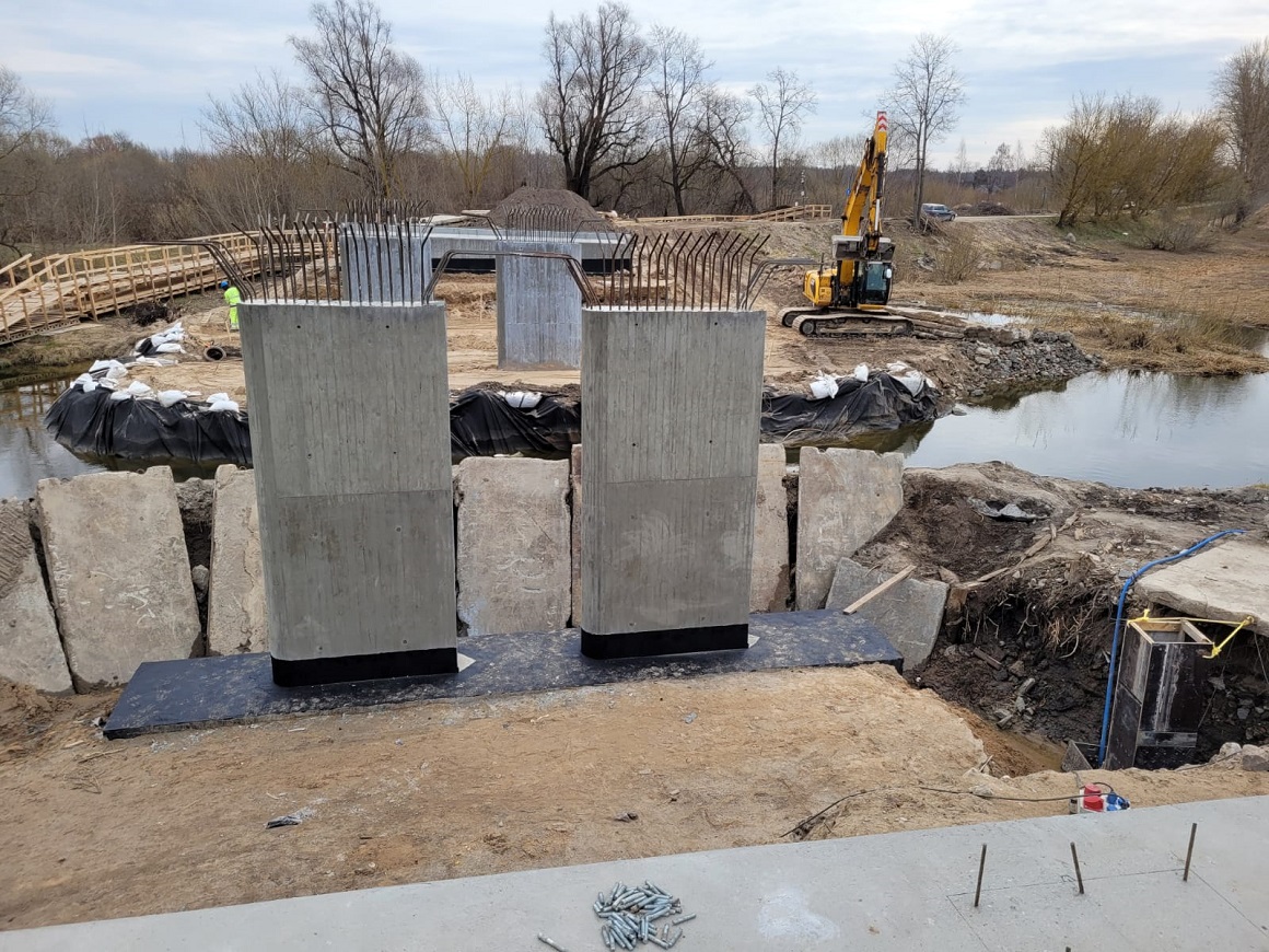 Platones upe pie Bauskas ielas, tilta būvdarbi