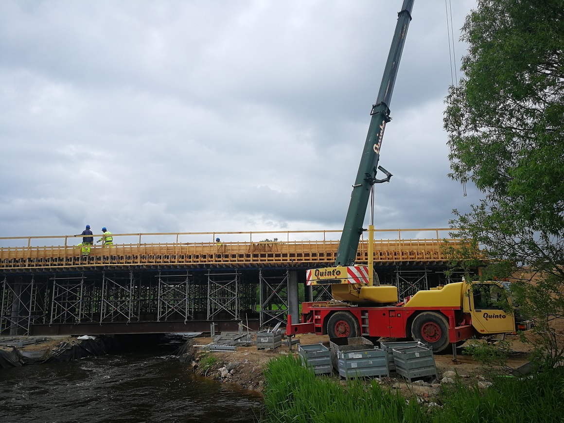 Platones upe pie Bauskas ielas, tilta būvdarbi