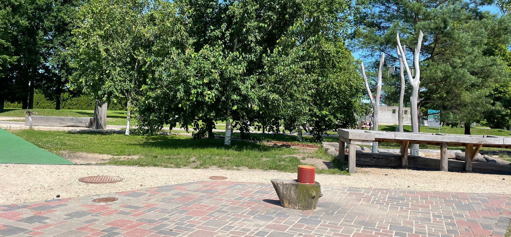 Uzvaras parka bērnu atpūtas un rotaļu pilsētiņā noņemts dzeramā ūdens brīvkrāns