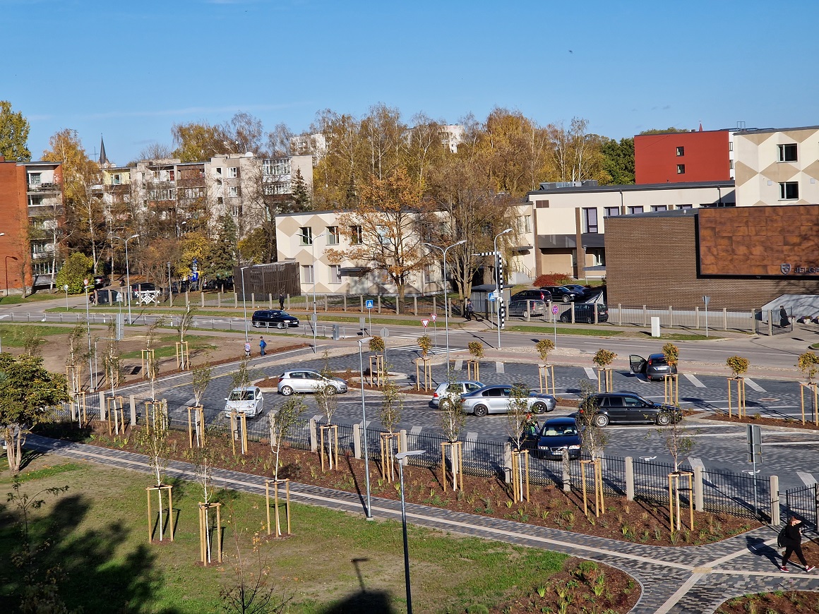 Jelgavas 4.sākumskolas stāvlaukums