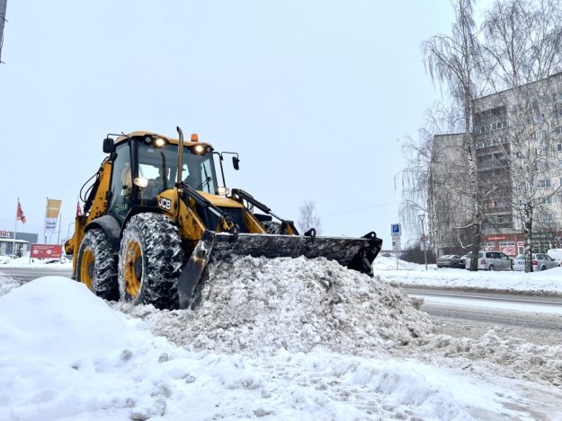 ziema_kulk Sniega tīrīšanas tehnika. Foto: SIA "KULK"
