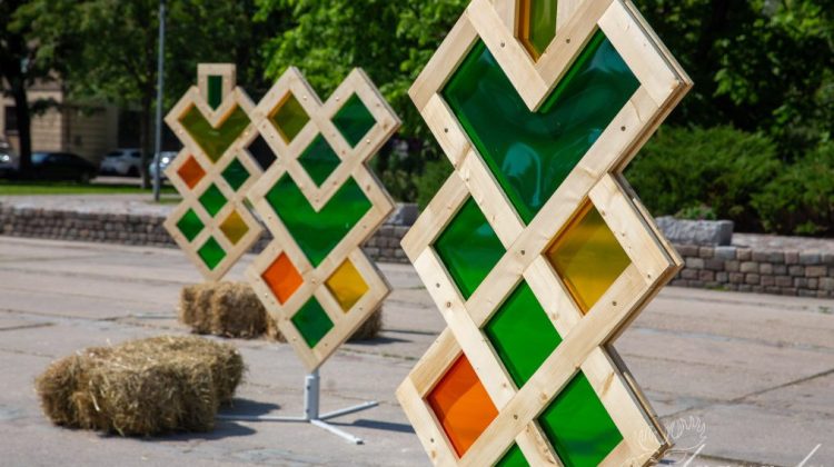 Saulgriežu rotājumi