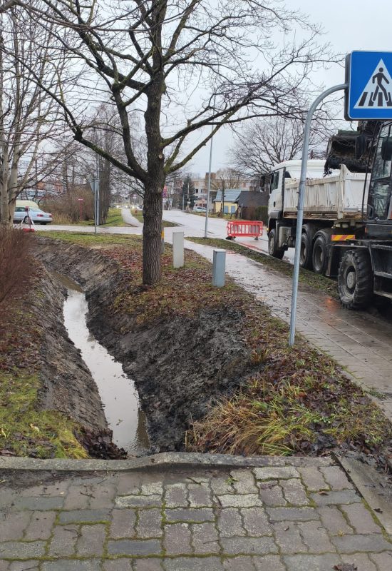 Garozas_iela2 Garozas ielas grāvis