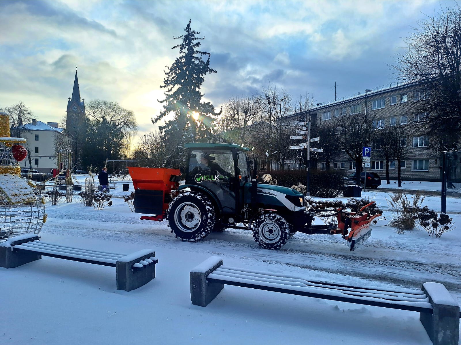 Kā pilsētā organizē sniega tīrīšanu ziemas apstākļos
