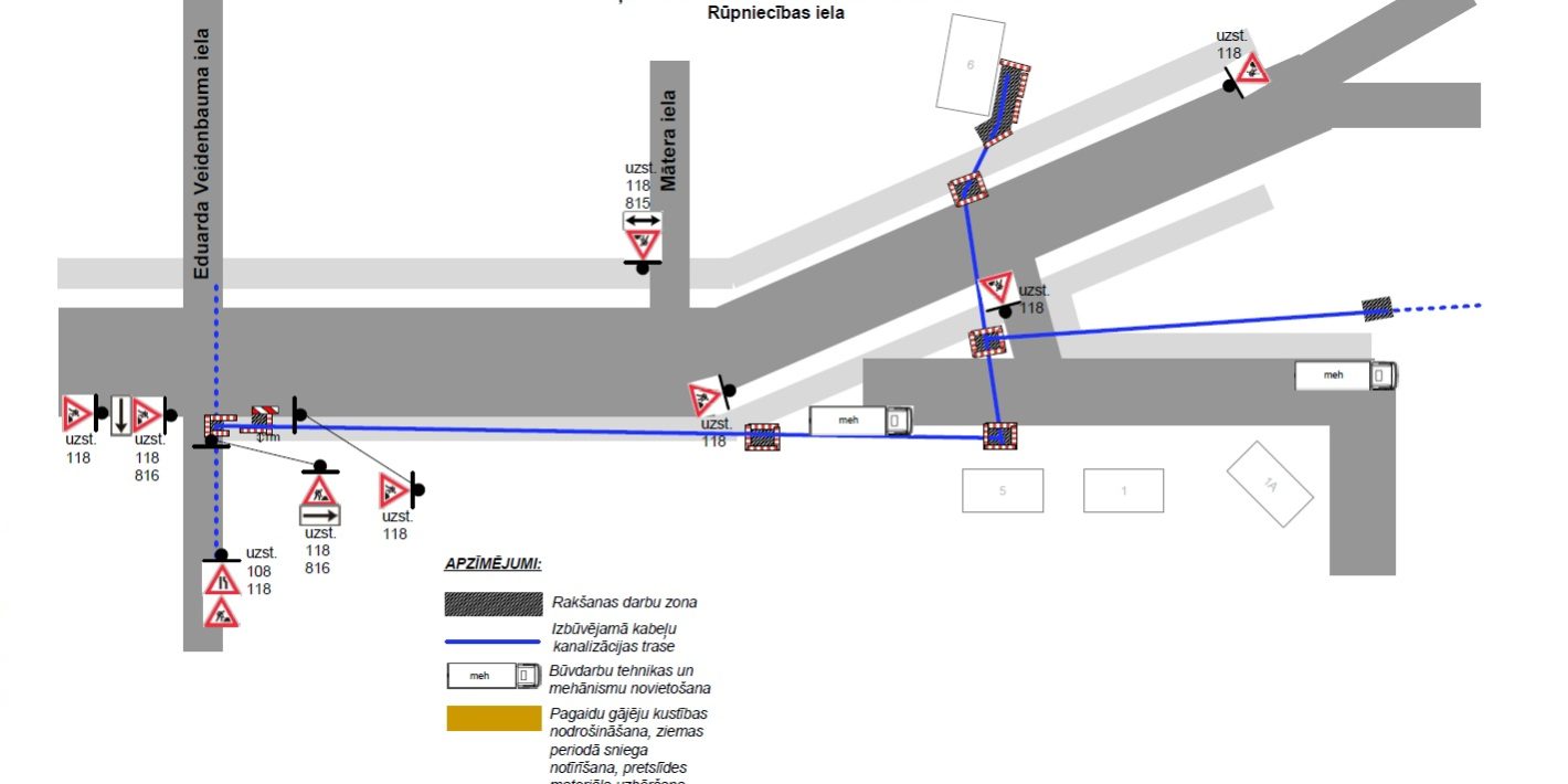 Satiksmes shēma Rūpniecības, E. Veidenbauma un Mātera ielu krustojumos. Attēlota kabeļu trases izbūve, rakšanas zonas un brīdinājuma zīmes par darbiem un joslu maiņu.