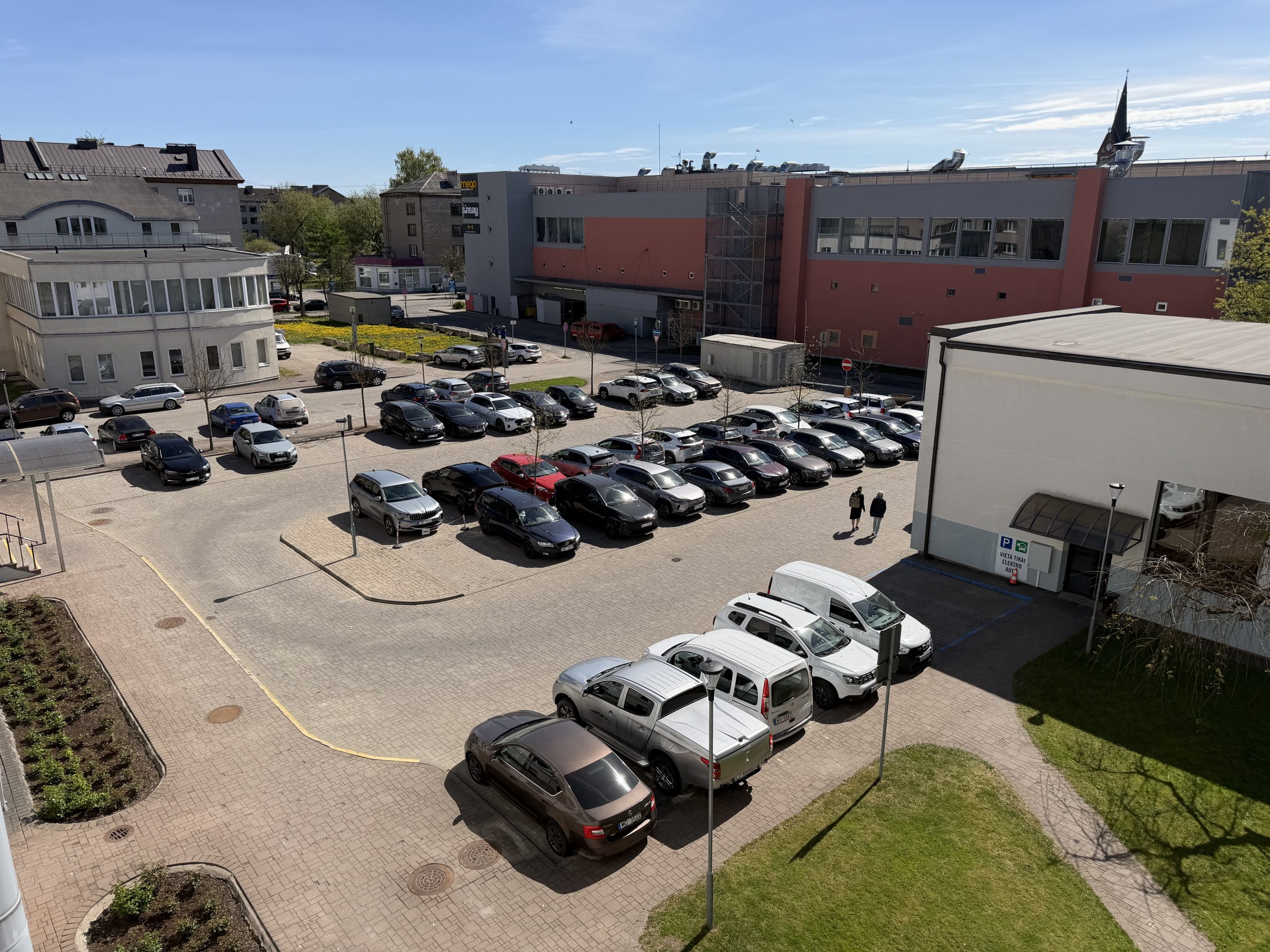 No jūnija pilsētas centrā mainīsies transportlīdzekļu stāvēšanas kārtība