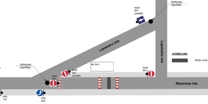Ceļu satiksmes organizācijas shēma Blaumaņa ielā: darbu zona, satiksmes regulētāji, zīmes “Iebraukt aizliegts”, “Apbraukt pa labi” un slēgta satiksme Blaumaņa ielā.