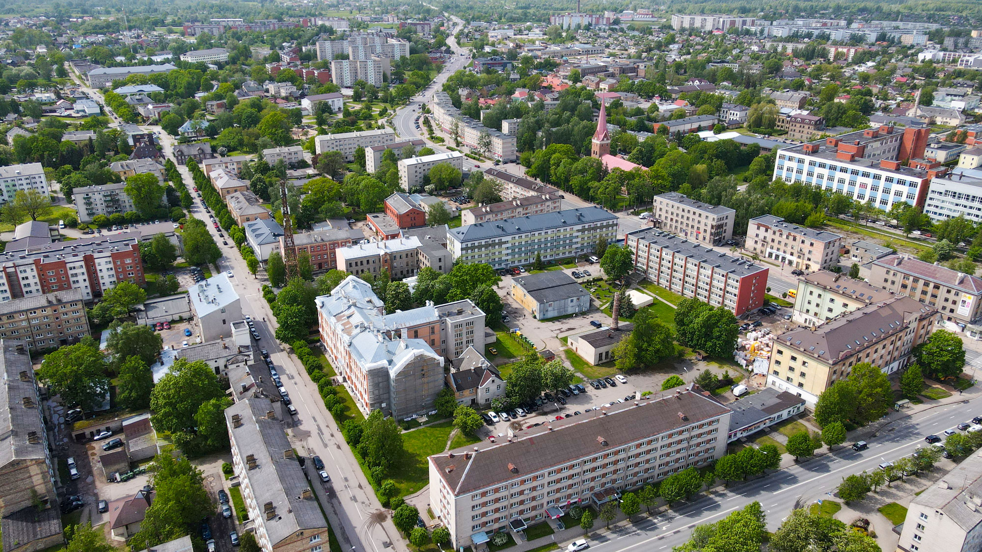 Apstiprināti 15 daudzdzīvokļu māju pagalmu labiekārtošanas projekti