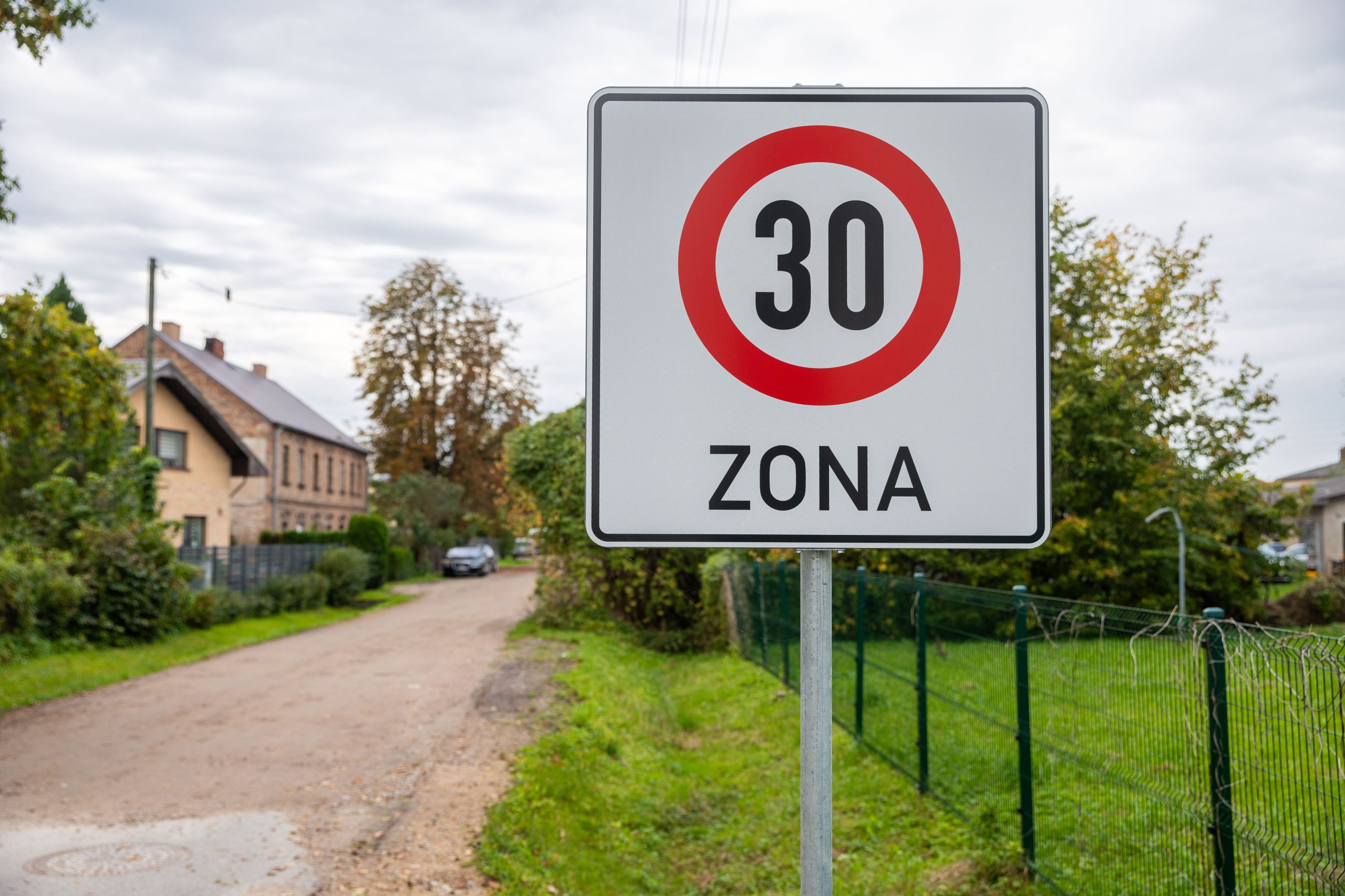 30 km/h zonas ceļa zīme Liepu ielā