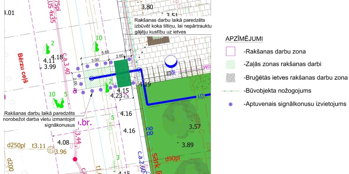 Bērzu ceļa būvprojekta plāns ar rakšanas darbu zonām, ietves koka tiltiņu, nožogojumu un apzīmējumu leģendu labajā pusē.